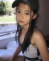 年轻漂亮的馊子6