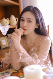 女人与狗配